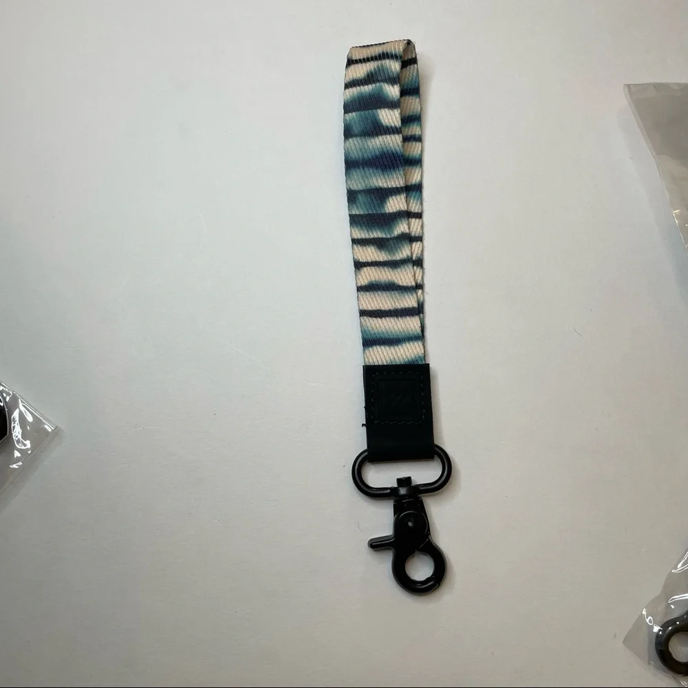 Thread Wallet Wrist Lanyard